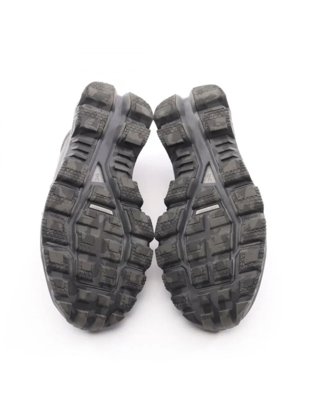 Loewe Sneakers on Cloud Venture Black